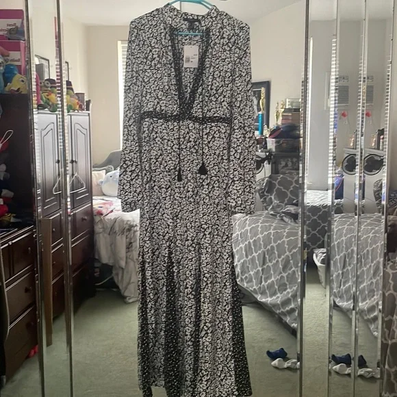 Forever 21 | Dresses | Black And White Maxi Dress | Poshmark Forever 21 | Dresses | Black And White Maxi Dress | Poshmark